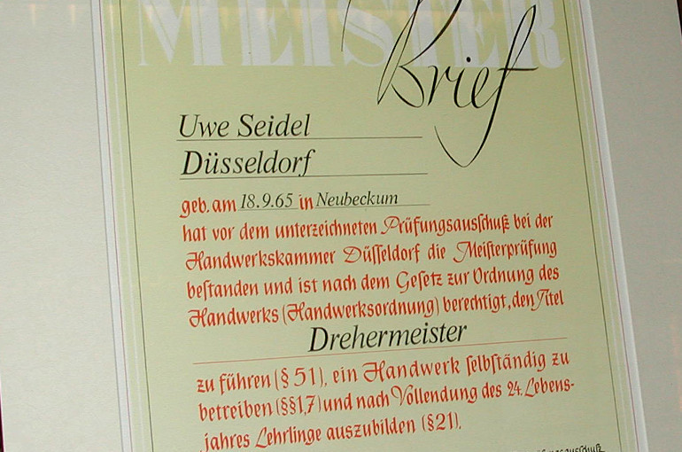 <b>1991</b>&nbsp;&nbsp;&nbsp;Uwe Seidel besteht erfolgreich die Meisterprüfung.